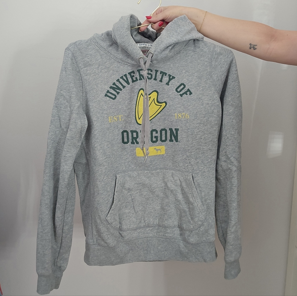 PINK University of Oregon sweatshirt
